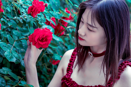 西宁机场回应摆渡车滞留事件：有航班准备滑行 不能组织旅客下车